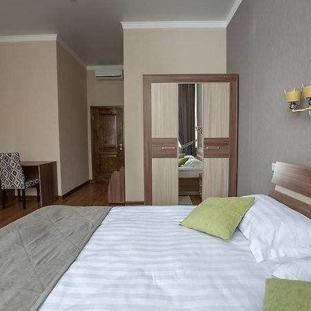 Maxx Inn Astana Exterior foto